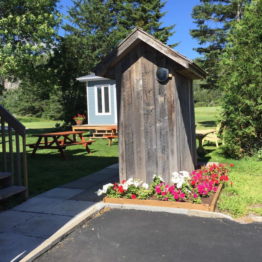 Auberge Le Campagnard Sacre-Coeur 외부 사진