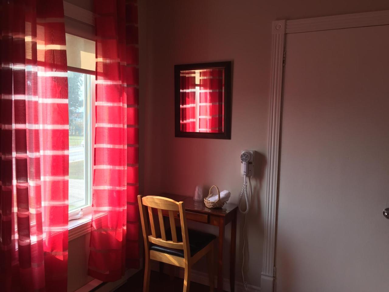 Auberge Le Campagnard Sacre-Coeur 외부 사진
